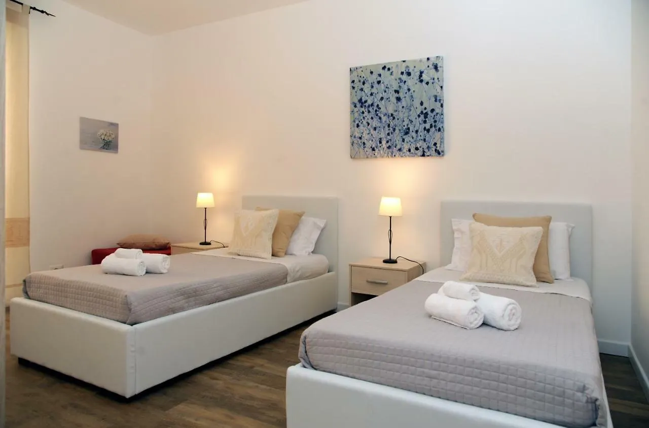 Apartment Alkira Lodge Alghero Italien